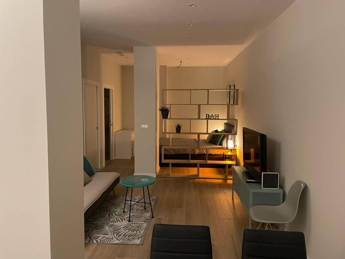 Apartamento Moderno De 70 Metros A 300 Metros De La Playa Valencia Exterior photo
